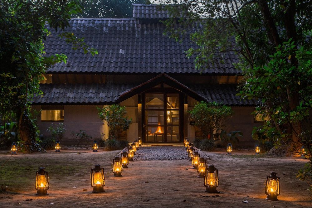 Tiger Tops Tharu Lodge 4 estrellas en Chitwan