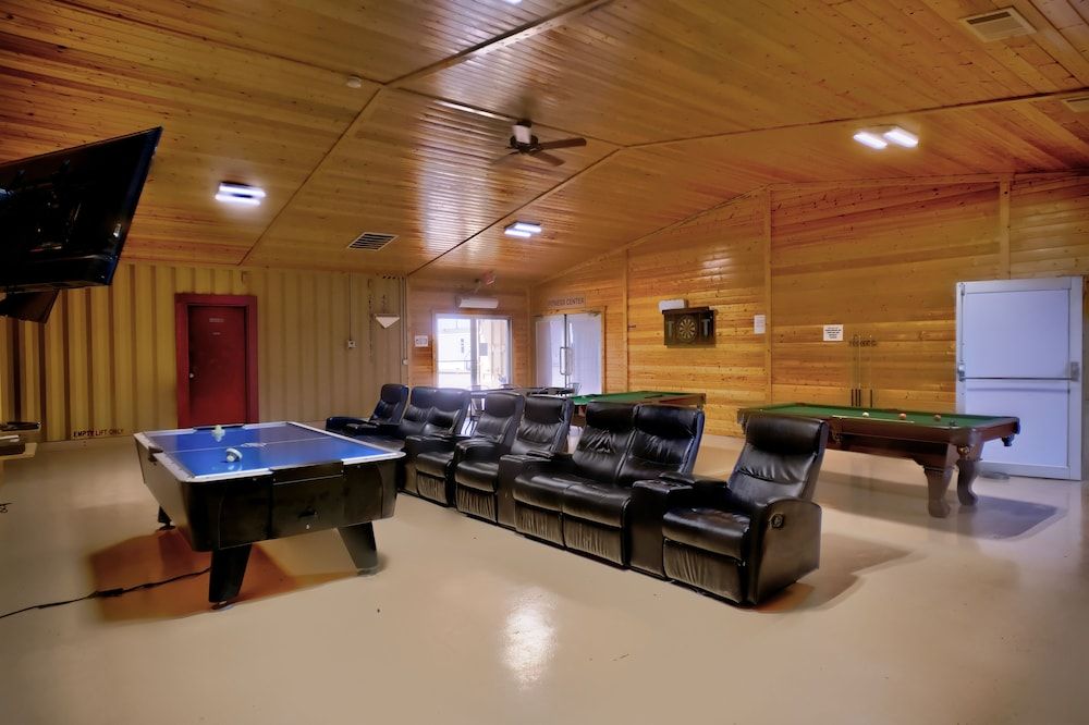 Ellipse Global Lodge 3