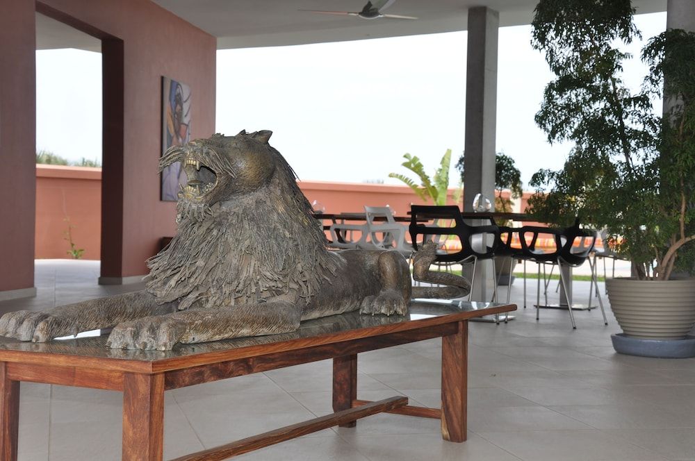 Leo's Beach Hotel & Restaurant - Adults Only 2