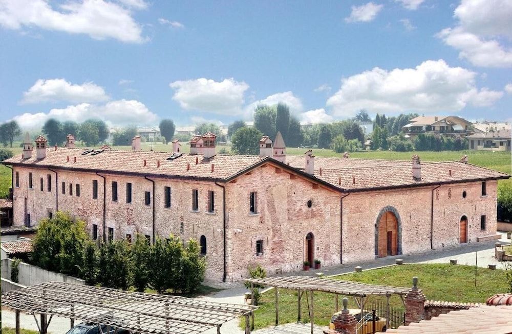 Corte Breda Agriturismo Bed & Breakfast -1 estrelas em Chiari