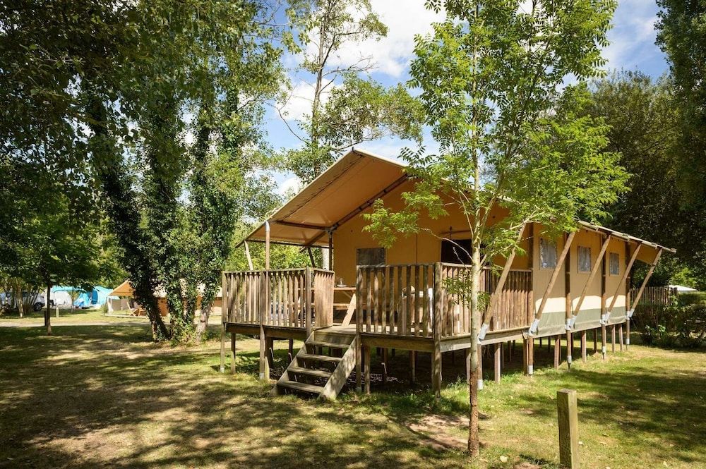 Rives Nature Campsite 2 estrellas en La Gacilly