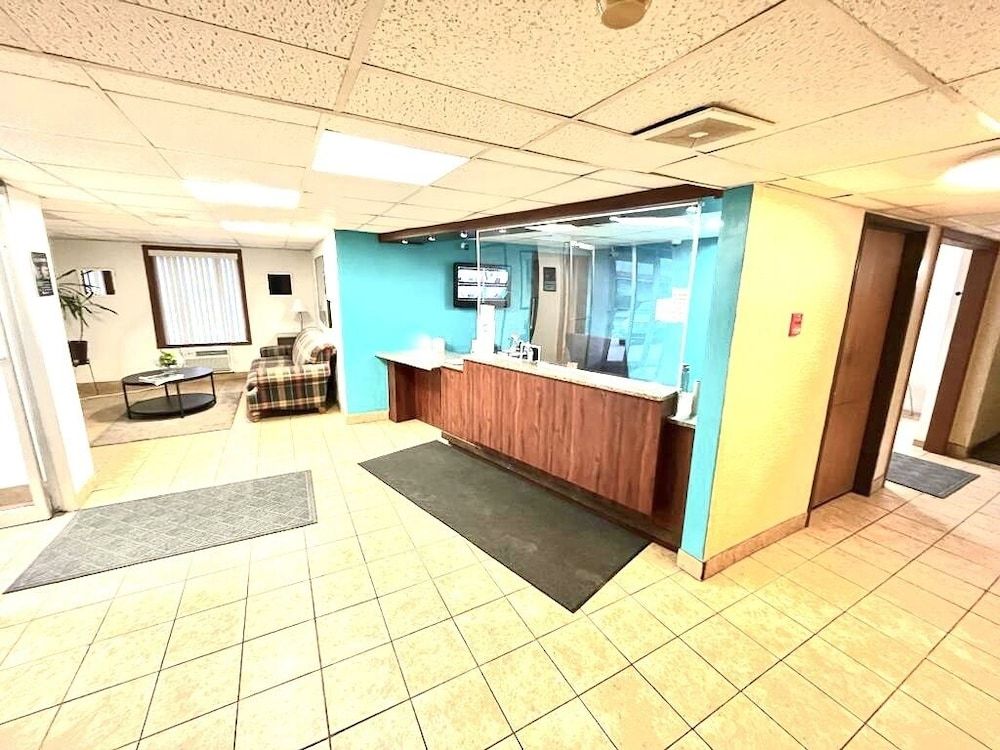 Moline Bell Hotel 2