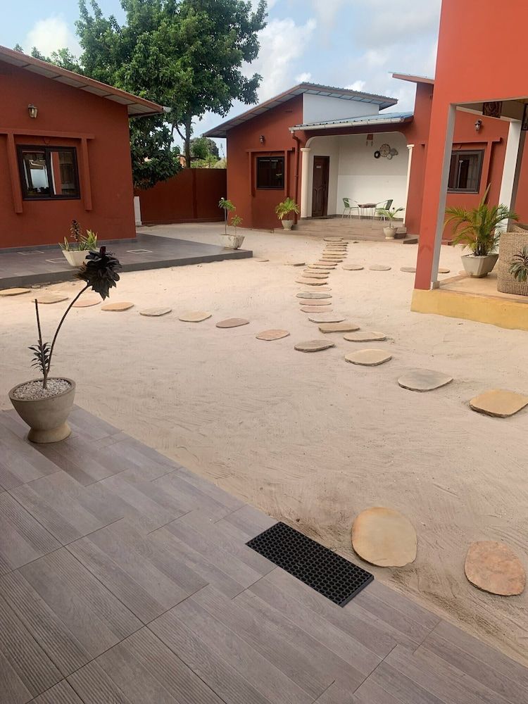 RESIDENCE AINA 3