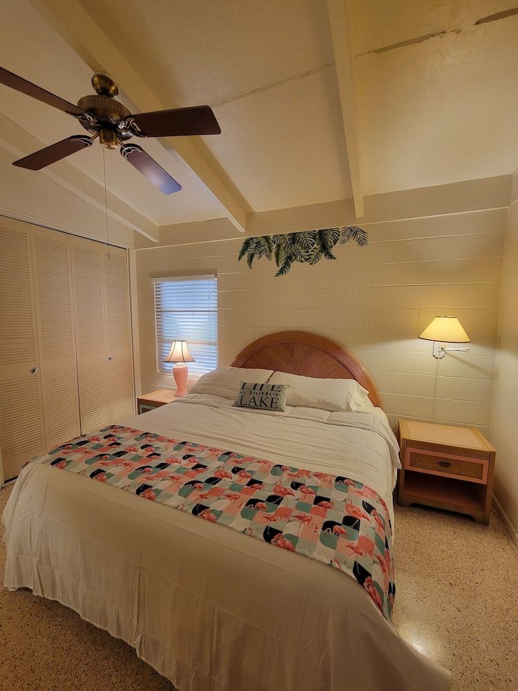 Tropical Resort & Marina on Lake Beresford -1 estrellas en DeLand