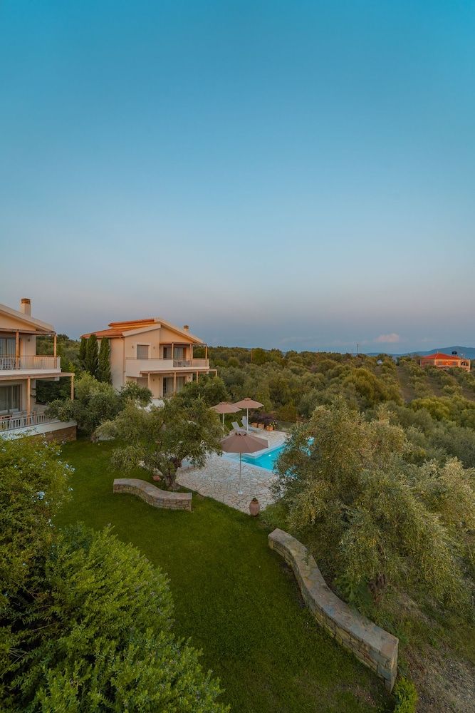 Abelia Luxurious Villas -1 estrellas en Finikounta