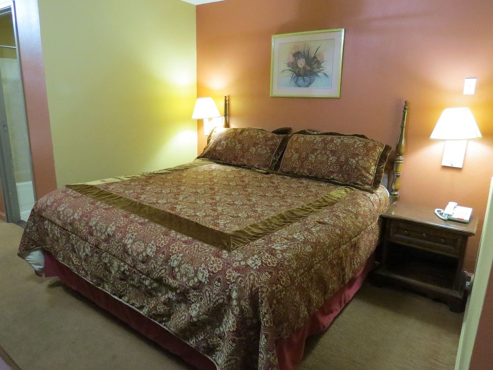 First Western Inn Caseyville 2