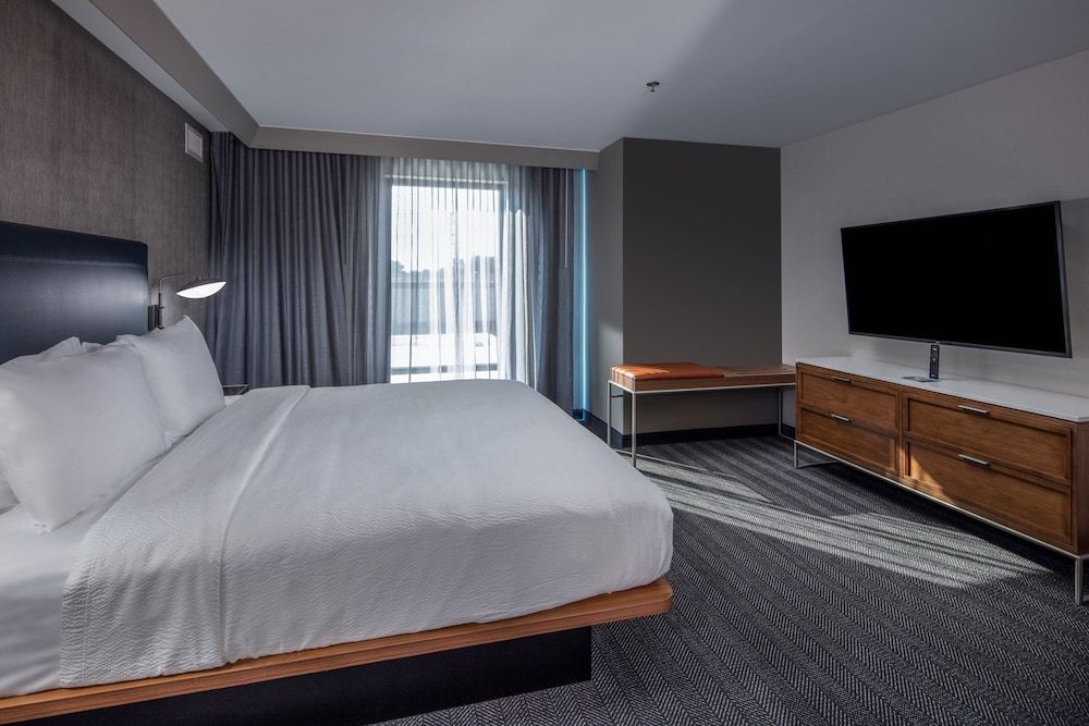 Courtyard by Marriott Conway 3