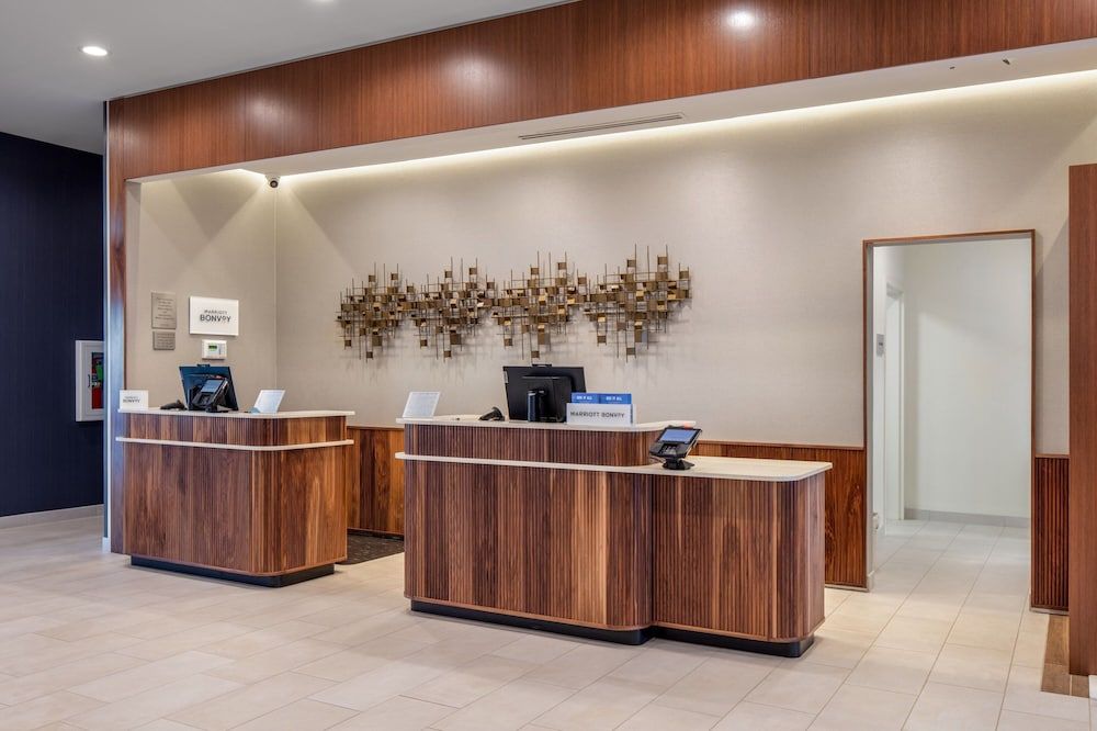 Courtyard by Marriott Conway 2