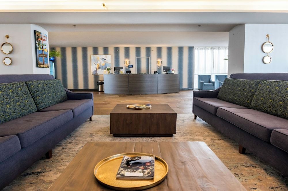 Illinois Beach Hotel 3