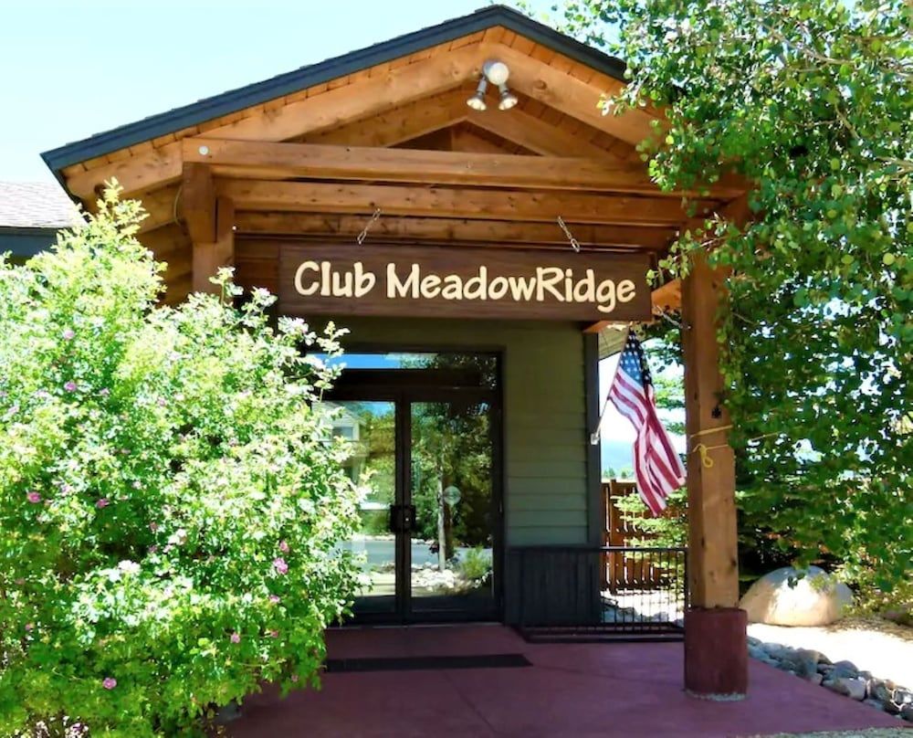 Pines at Meadow Ridge -1 estrellas en Fraser