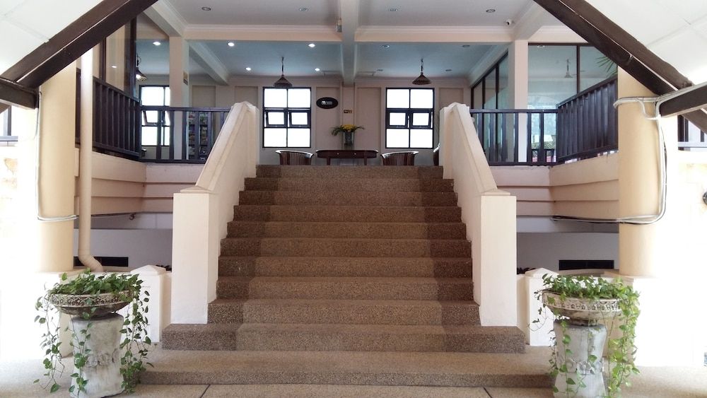 D'Feringghi Haus Hotel & Restaurant 2