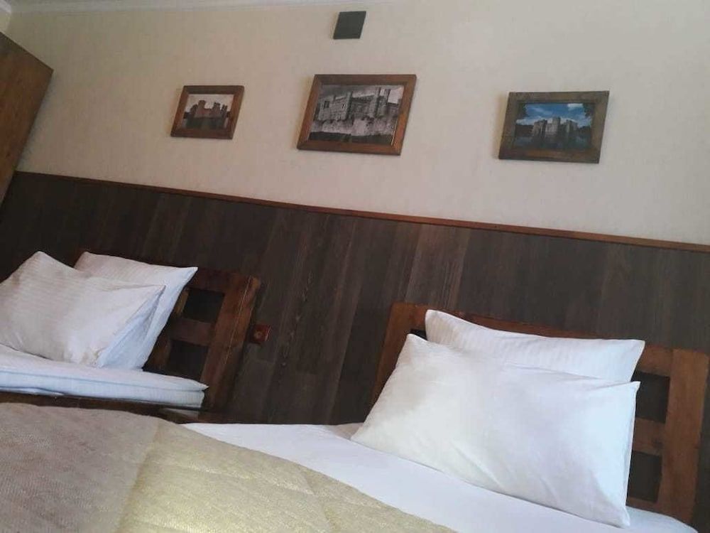 Gostinyi Dvor Galirad 3