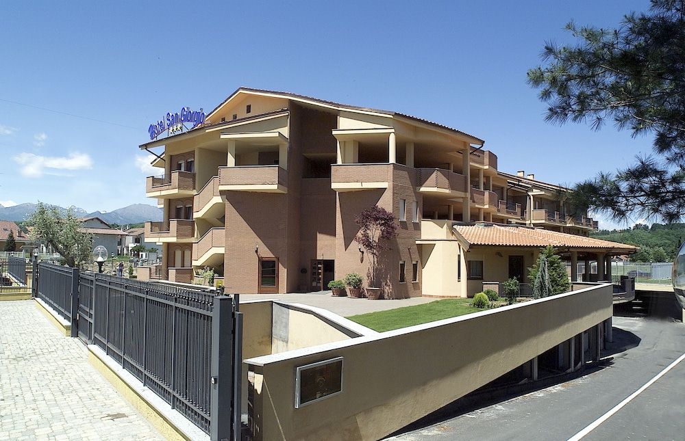 Hotel San Giorgio 3 estrellas en Sangano