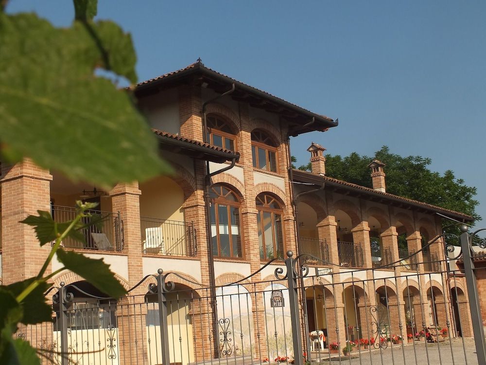 Enolocanda del Tufo - Guest House -1 estrelas em Dogliani