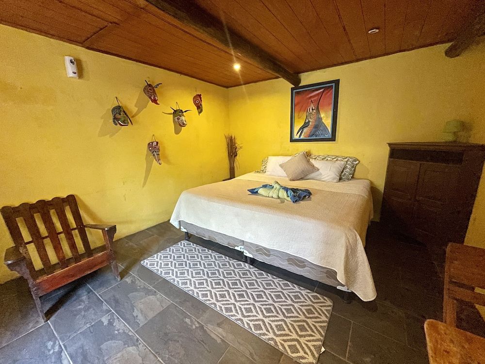 Johnny's Place Hotel 3 estrellas en Monterrico
