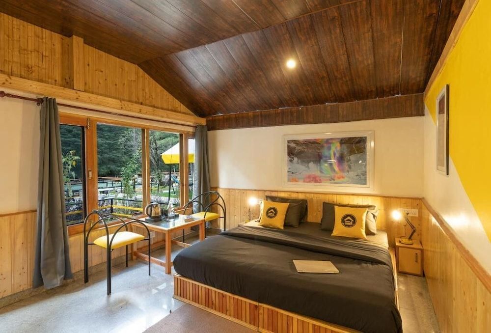 The Hosteller Kasol, Riverside 3