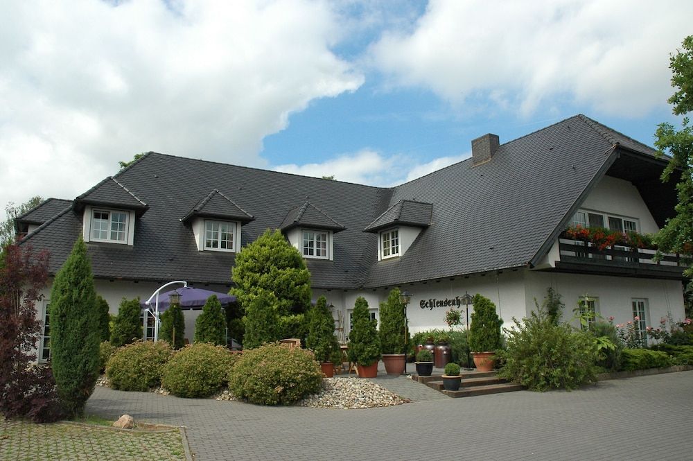 Landgasthof und Hotel Schleusenhaus -1 estrellas en Prösenkolonie