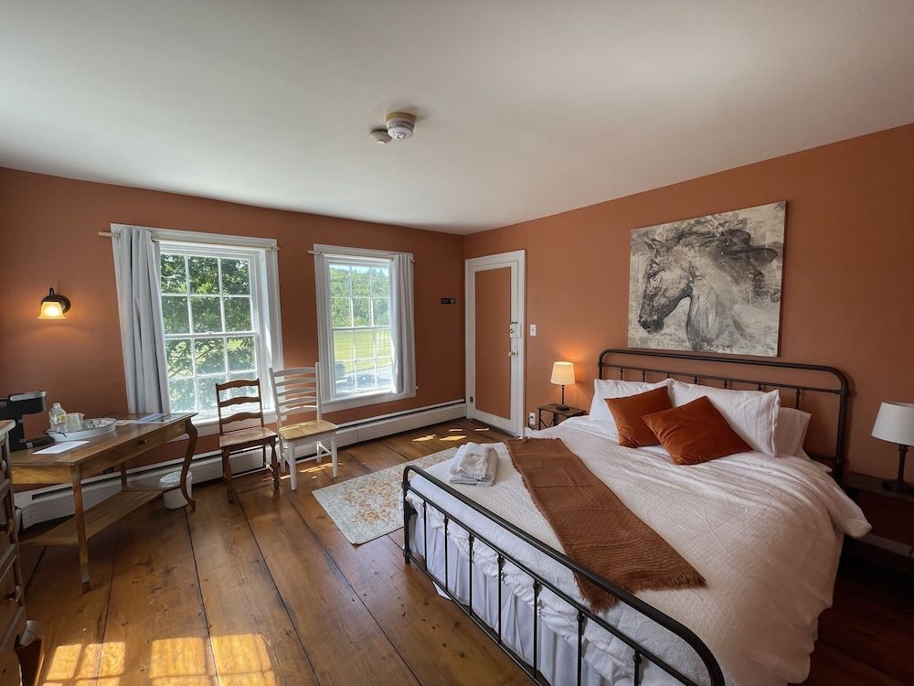 Stone Hearth Inn and Eatery 2