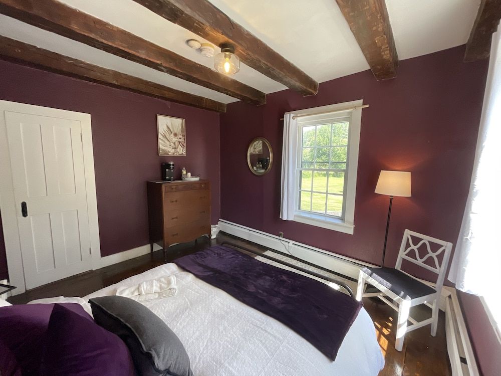 Stone Hearth Inn and Eatery 3