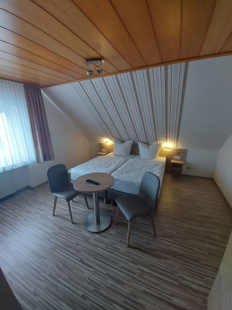 Landgasthaus Hubertusklause 3