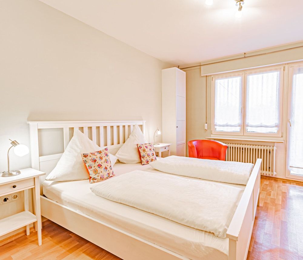 Johannishof Wine-Cafe & Guesthouse 3