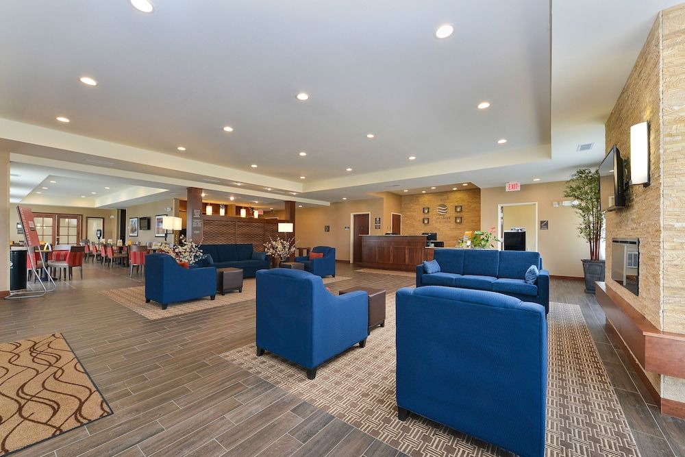 Comfort Inn & Suites Avera Southwest 3