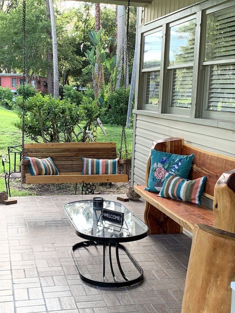 Nature Coast Inn and Cottages 2