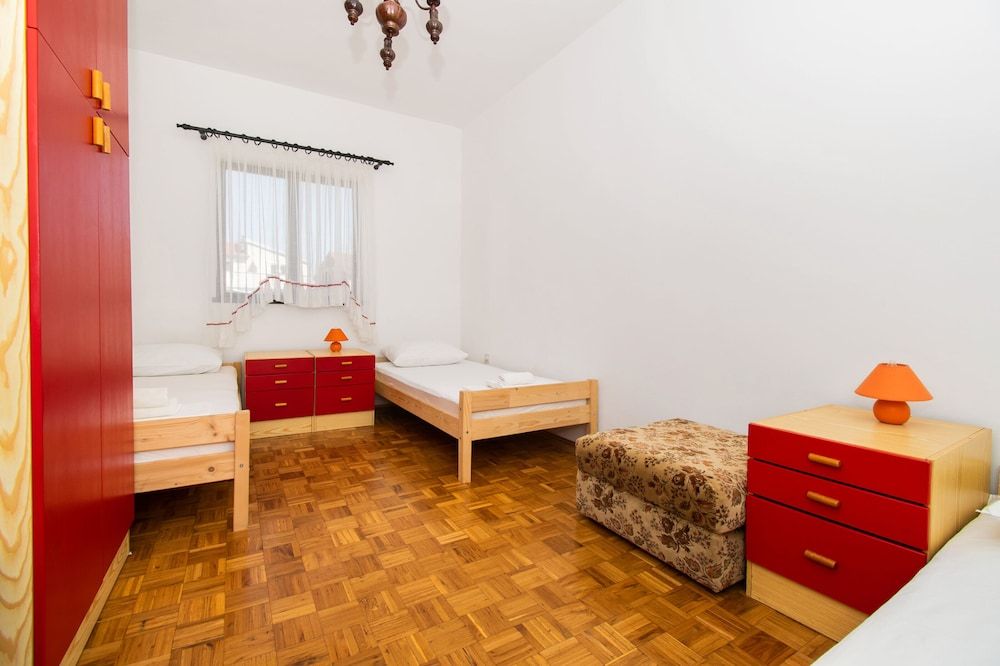 Apartments Ivan 2