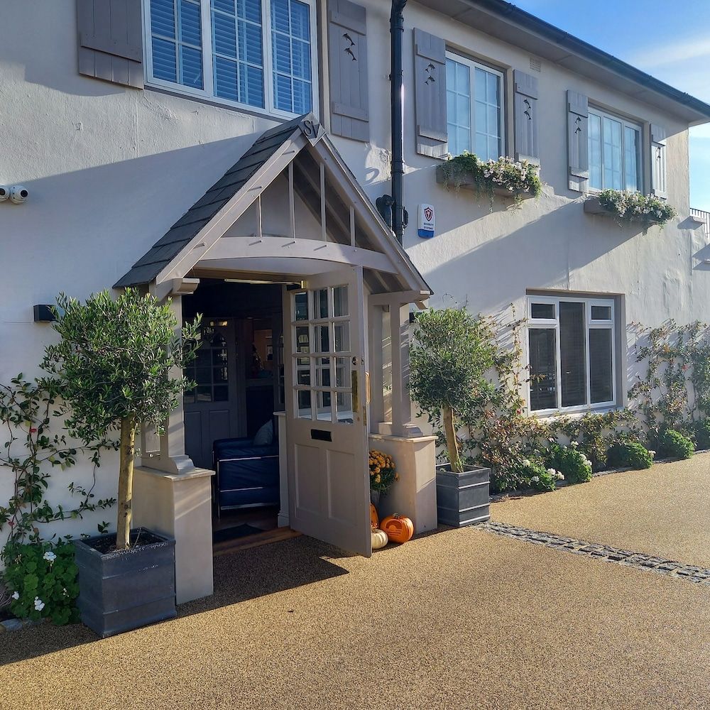The Seaview, East Preston 3