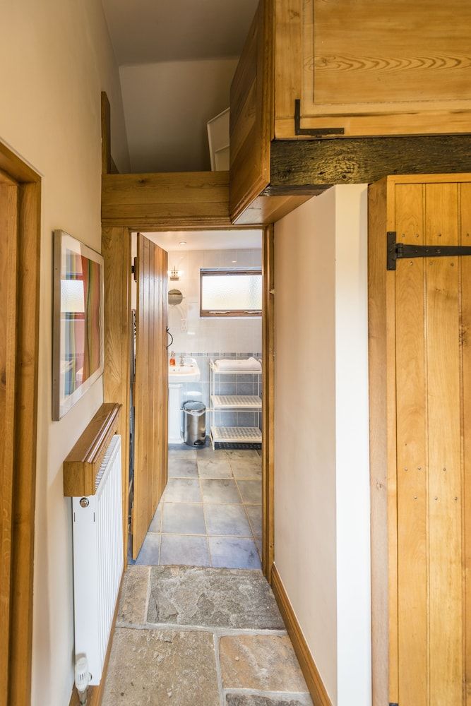 Whitley Coach House 2