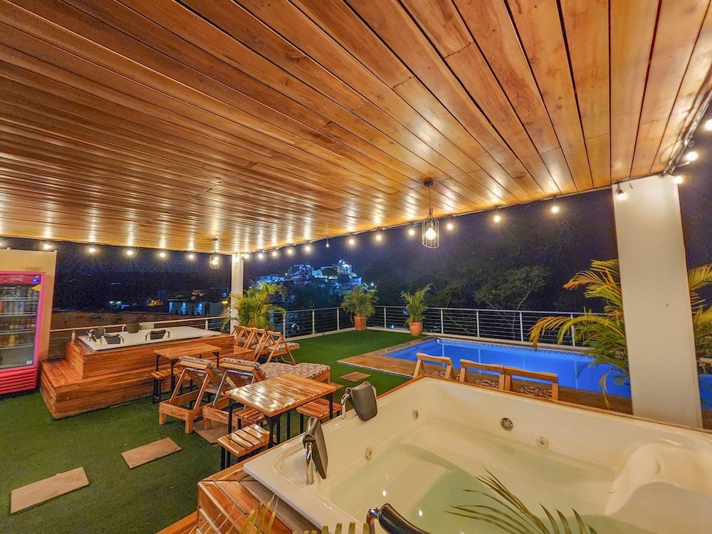 MIRADORES DEL PARAISO -1 estrelas em Doradal