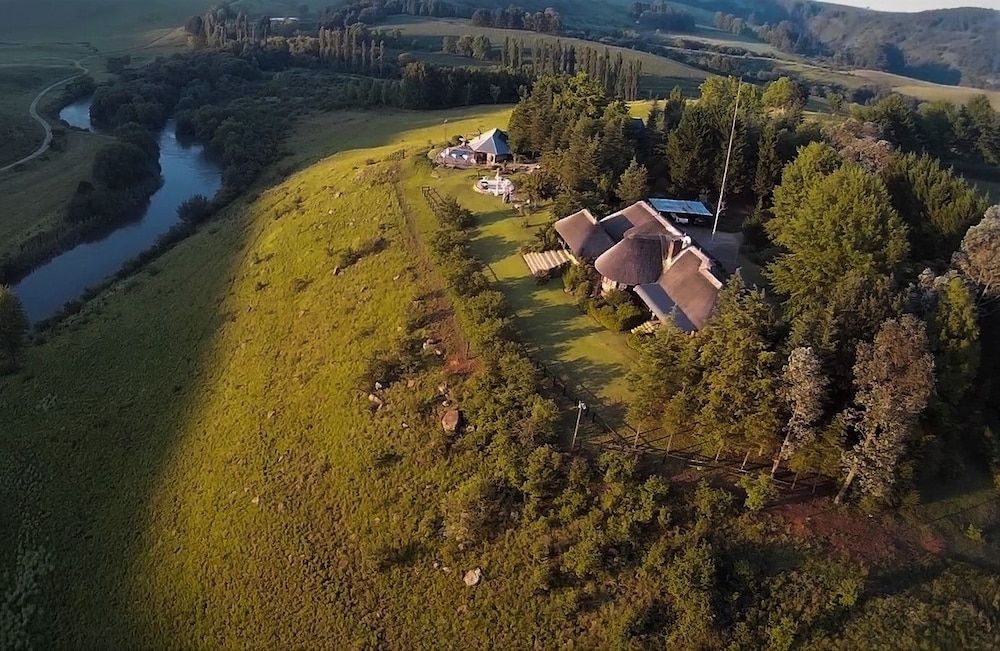 Amazian Mountain River Lodge 4 estrellas en Underberg
