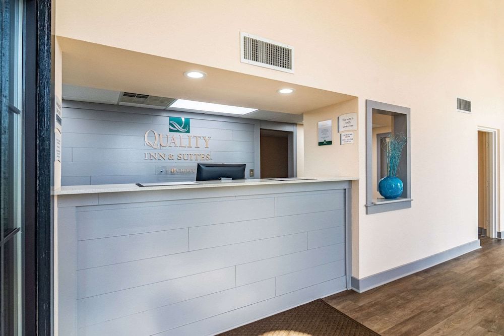 Quality Inn & Suites Lake City 3