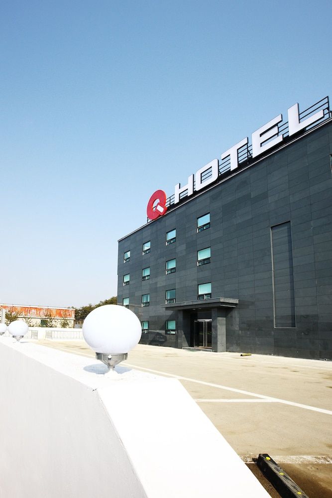 Q Hotel -1 estrelas em Paju