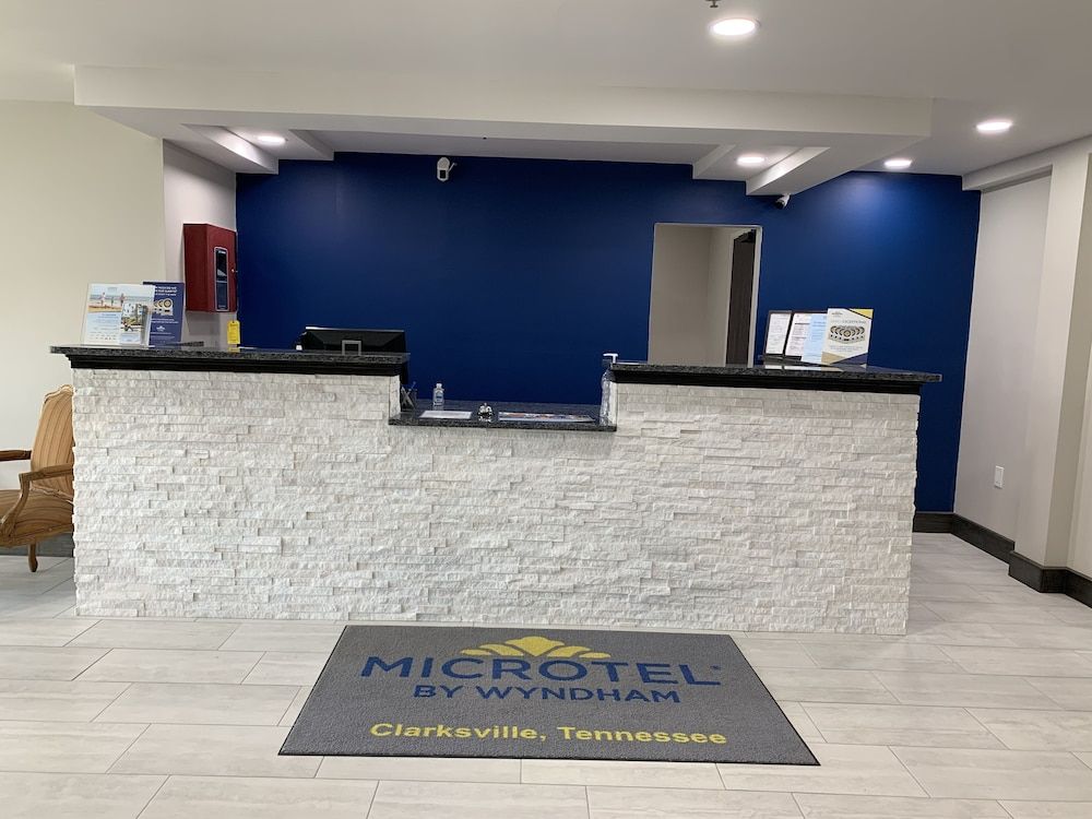 Microtel Inn & Suites by Wyndham Clarksville 3