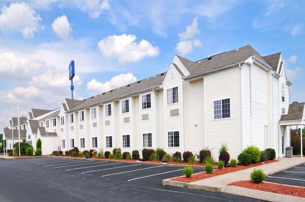 Microtel Inn & Suites by Wyndham Clarksville 3 estrellas en Clarksville