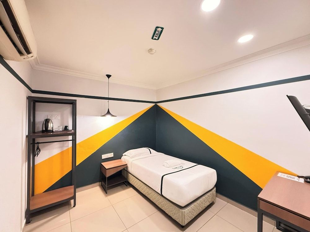Smile Hotel Serdang South City 3