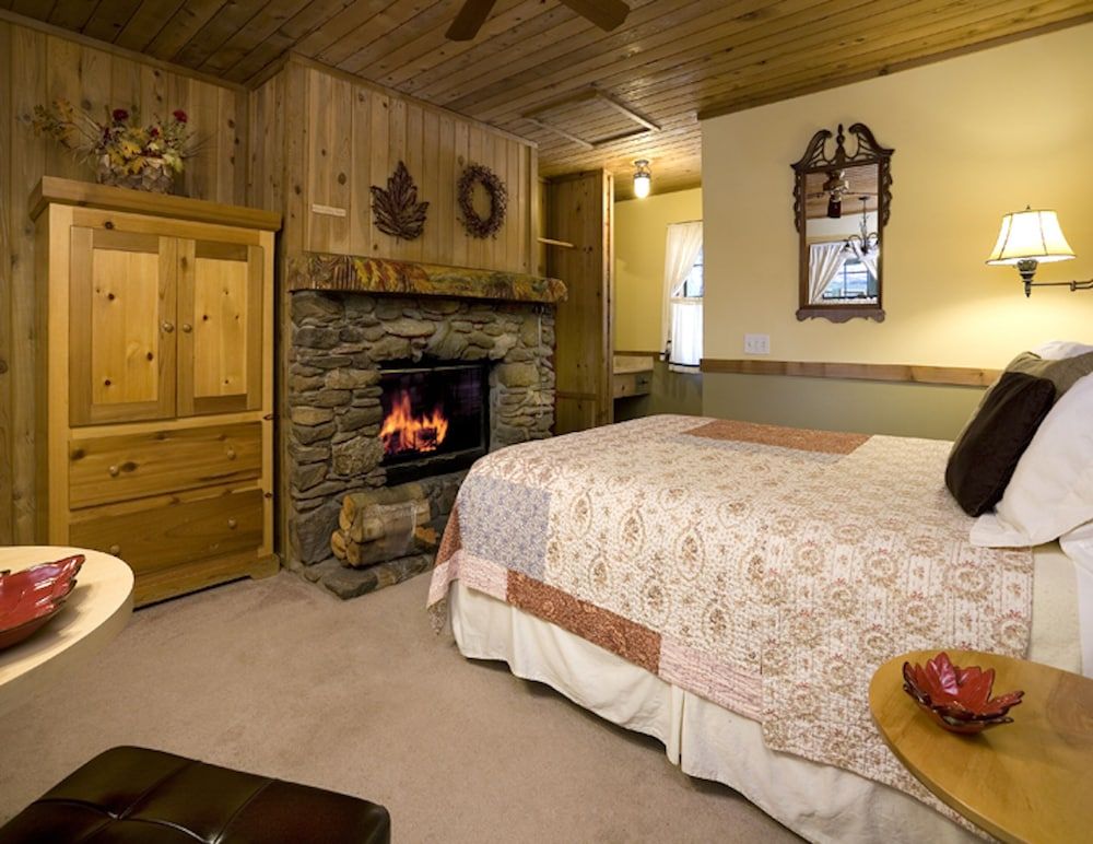 Idyllwild Inn 2