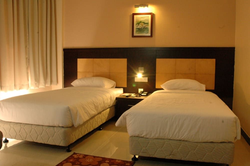 Hotel Mirabel 3