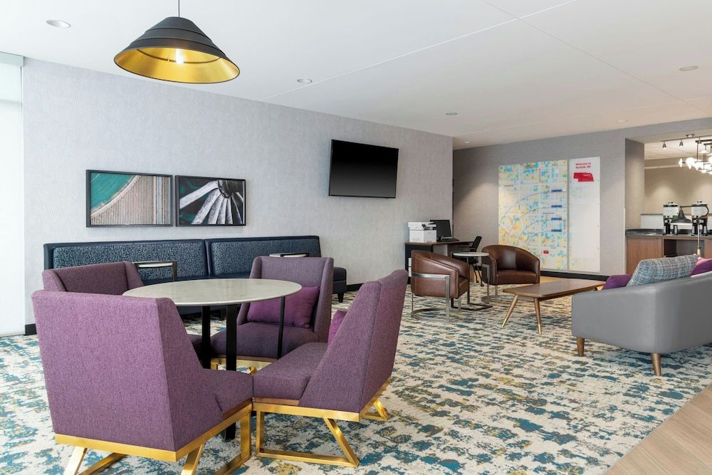 Fairfield Inn & Suites By Marriott Norfolk 2