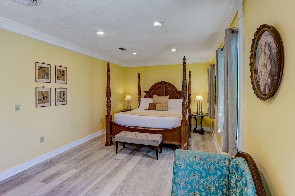 The Inn at Cedar Grove 3