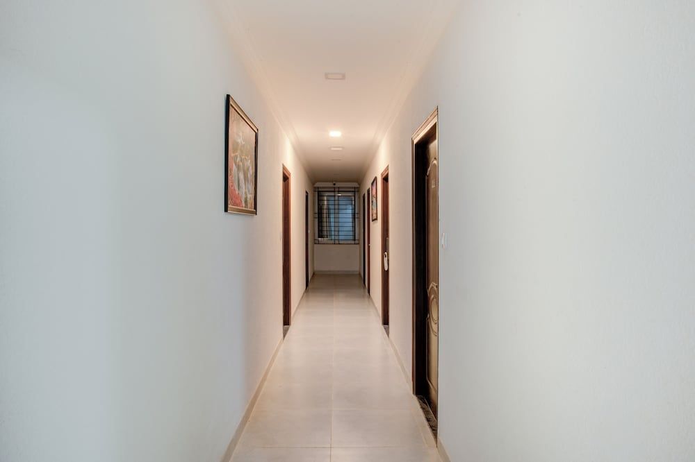 ECKO Sterling Inn Near Bangalore International Airport 2