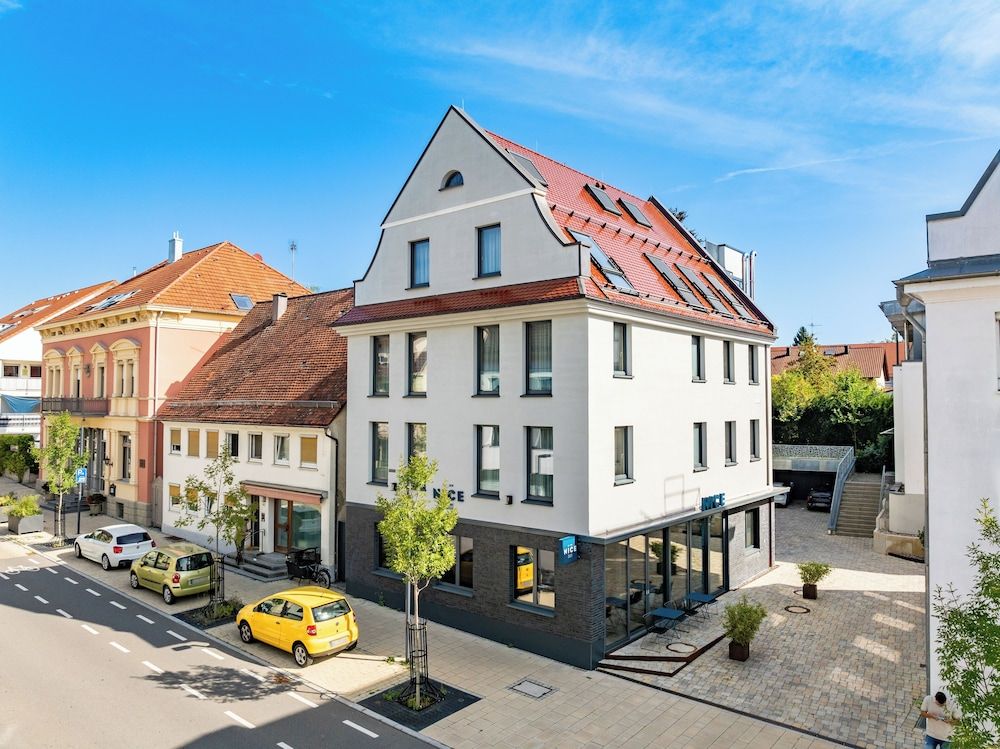 HOTEL NICE -1 estrelas em Laupheim