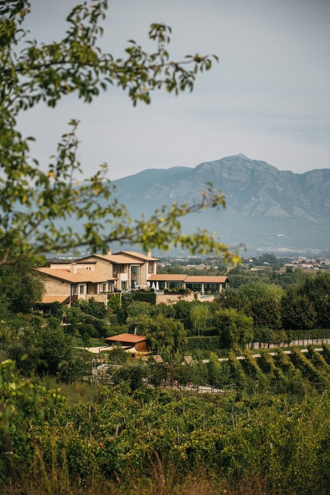 Tenuta Pezzapane -1 estrellas en Alvignanello
