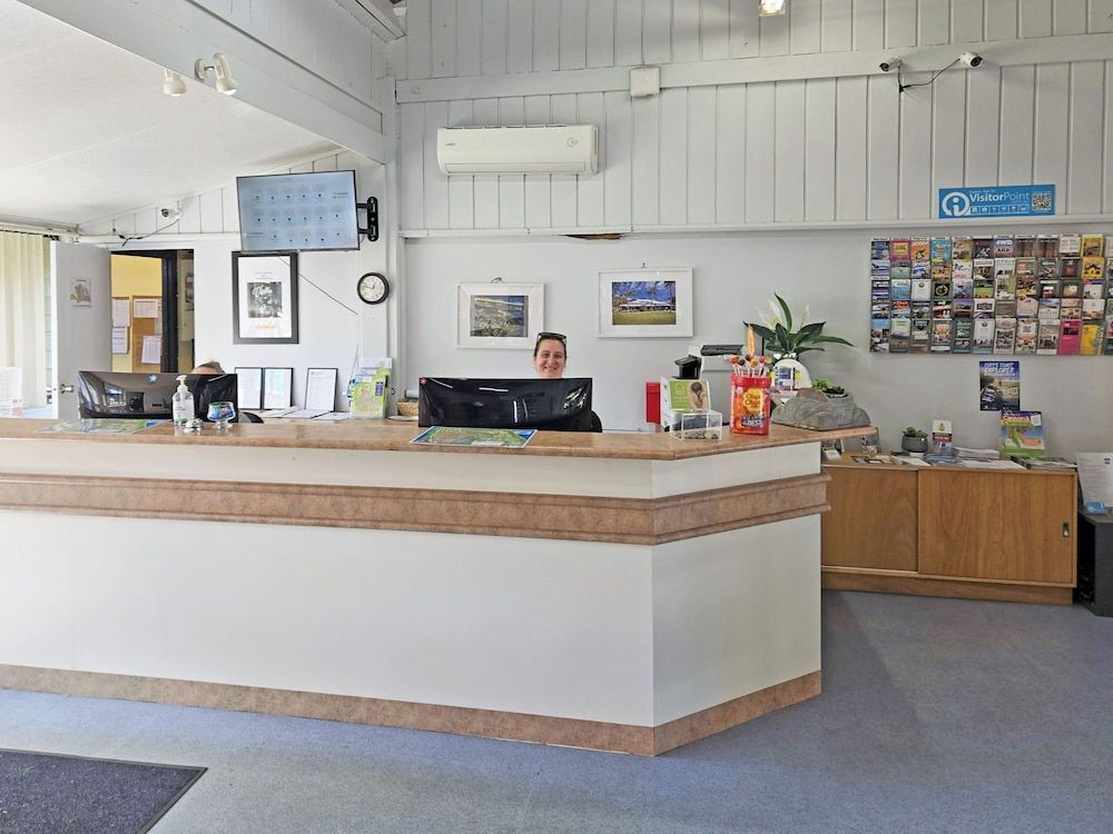 Valla Beach Holiday Park 3