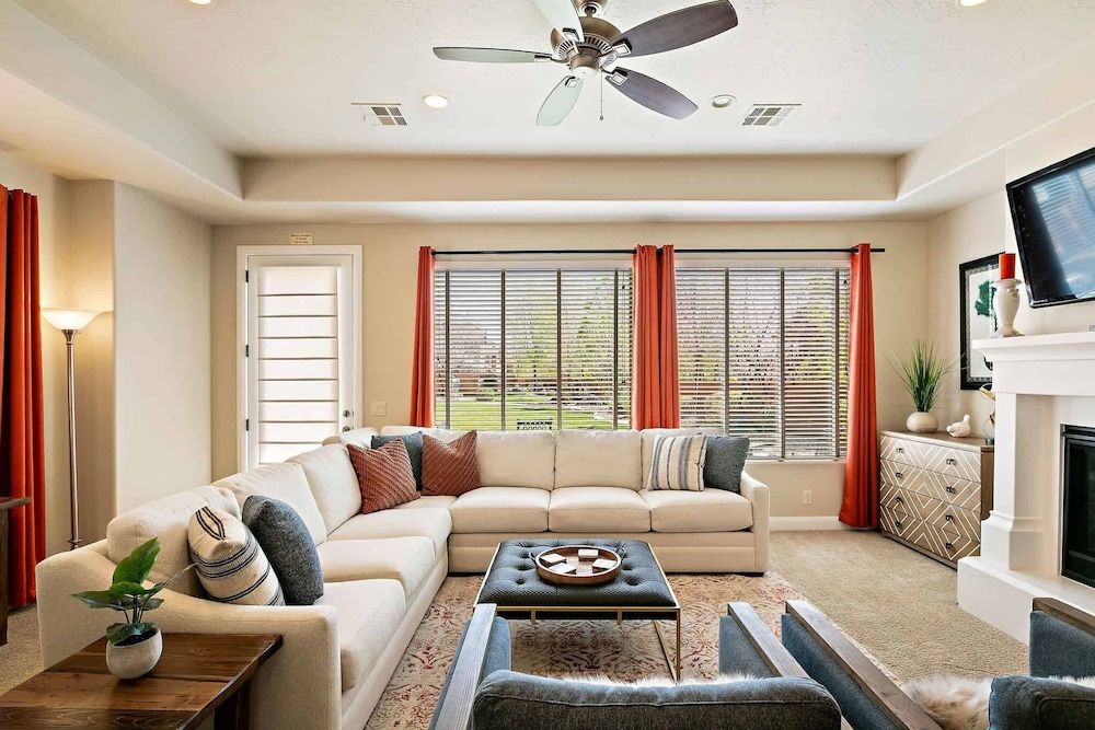 Red Cliffs by RedAwning -1 estrellas en Washington