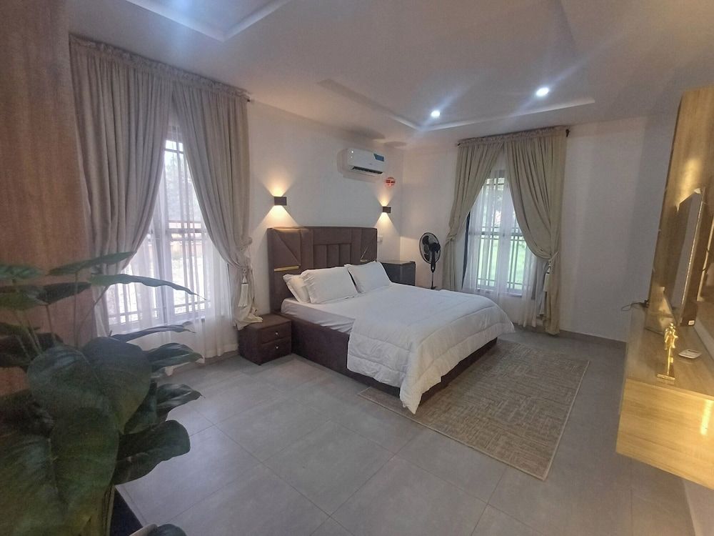 Kawruky Hotel 5 estrellas en Benin City