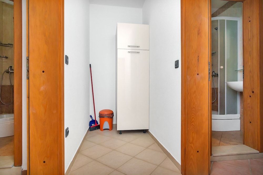 Apartment and Rooms Nikola 3