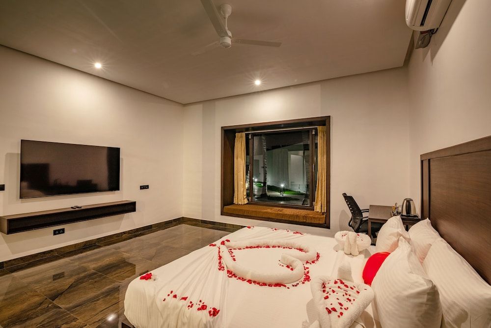 The Saravi Resort 3