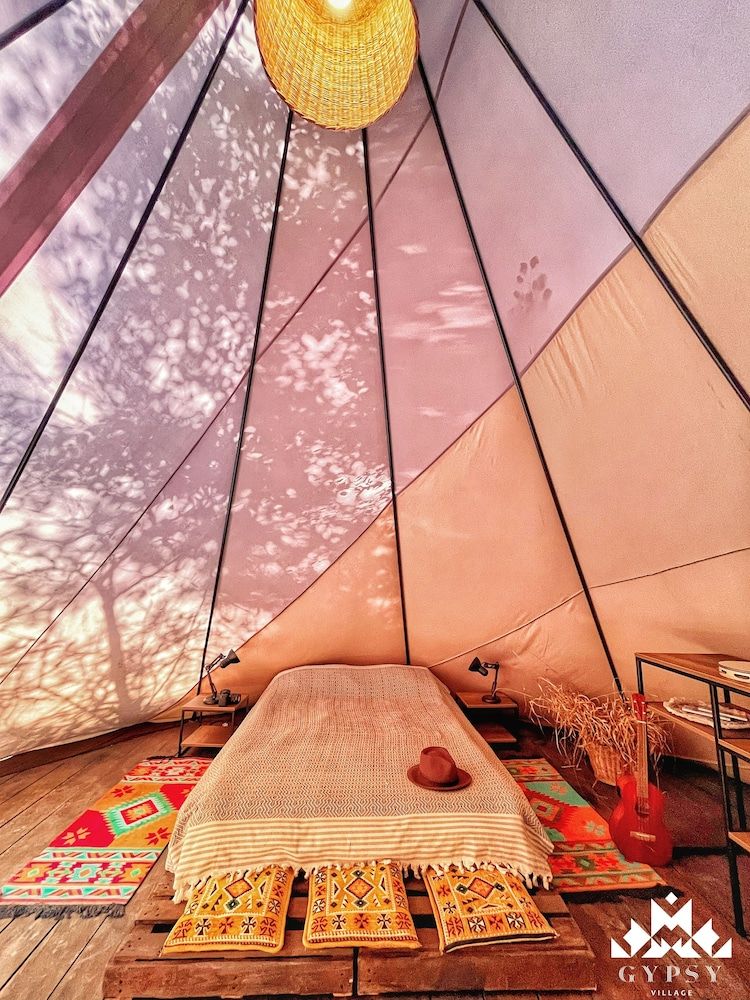 Gipsy Village 2